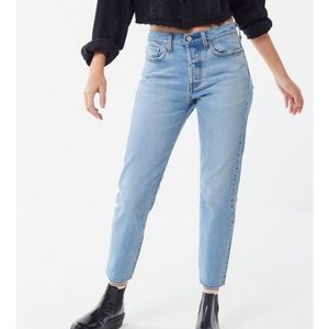 Levi wedgie fit slim straight jeans
